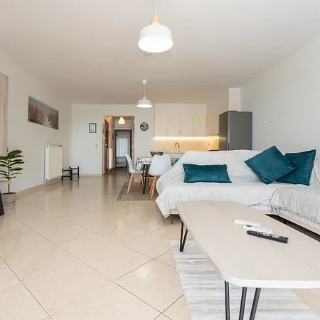 Theatre Aegean View Apartment Nea Moudania